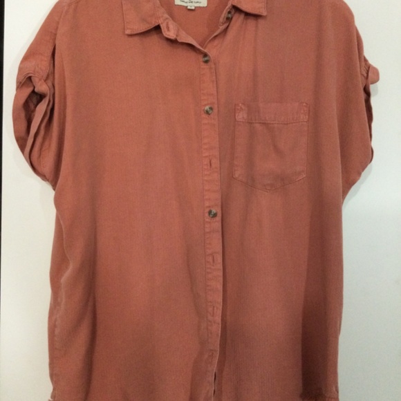 Top with cute fringe on the bottom - Picture 4 of 6